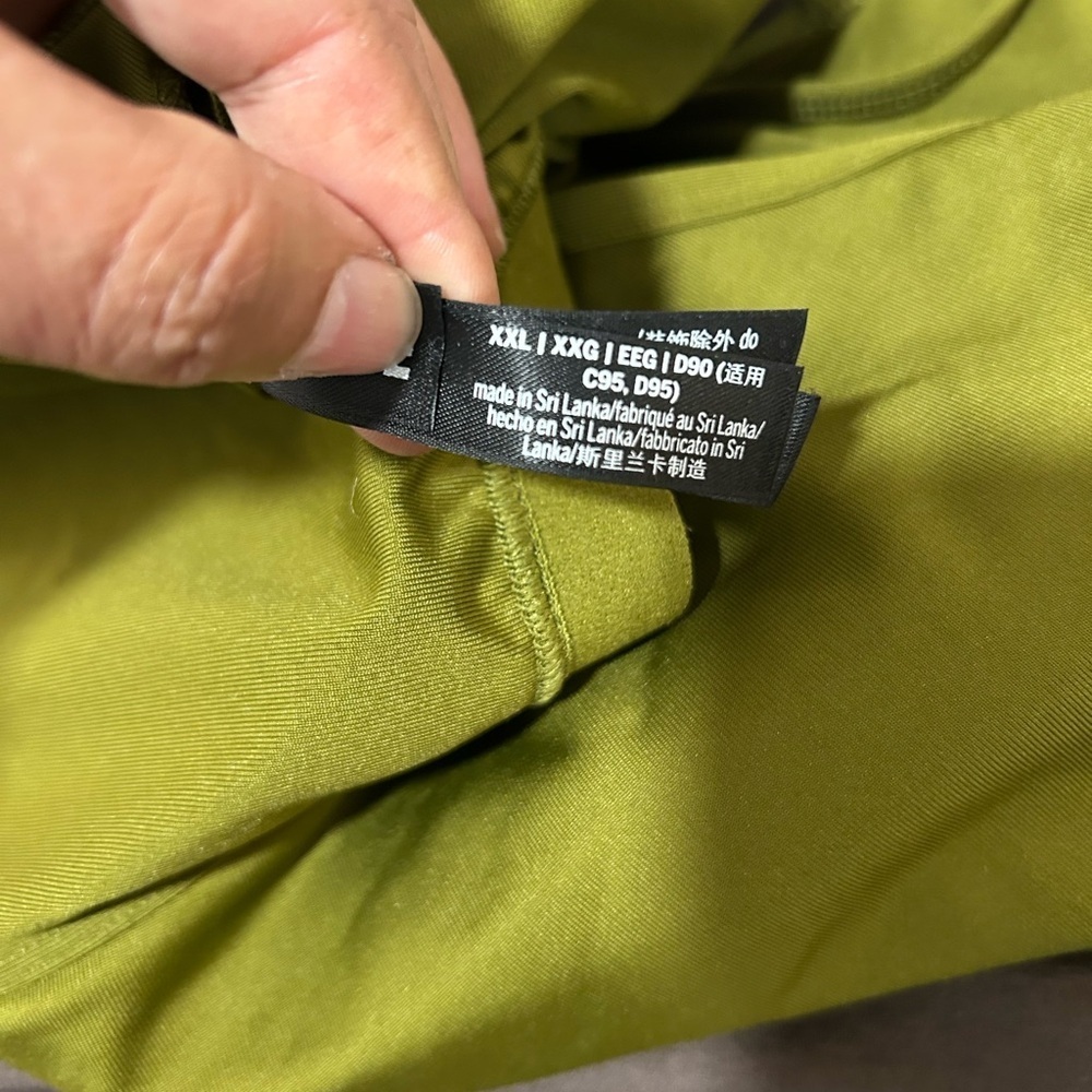PINK Active USA Olive Tank Top - Picture 3 of 4